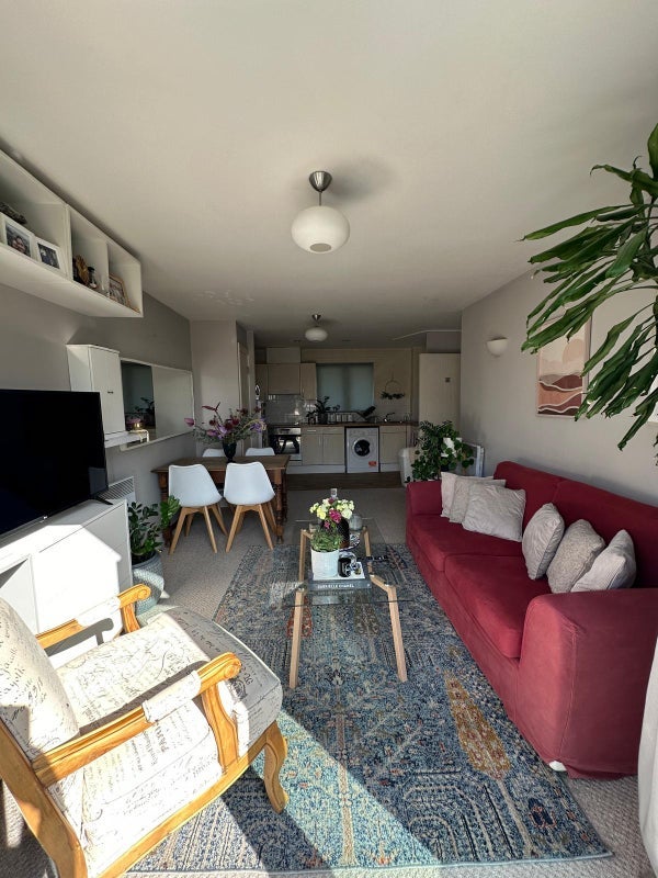 Room Windmill Lane in Greater London