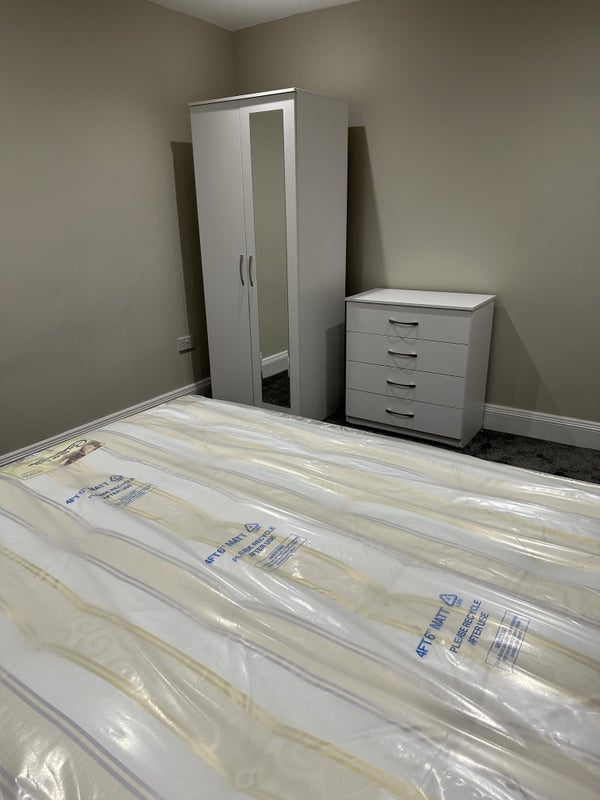 Room Cherington Road in Birmingham