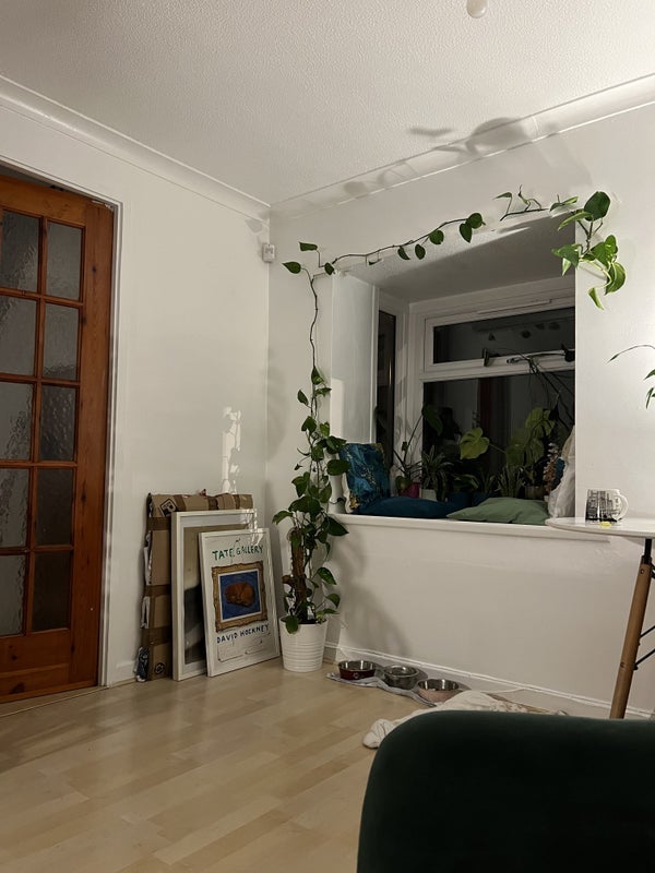 Room Ropemaker Road in Greater London