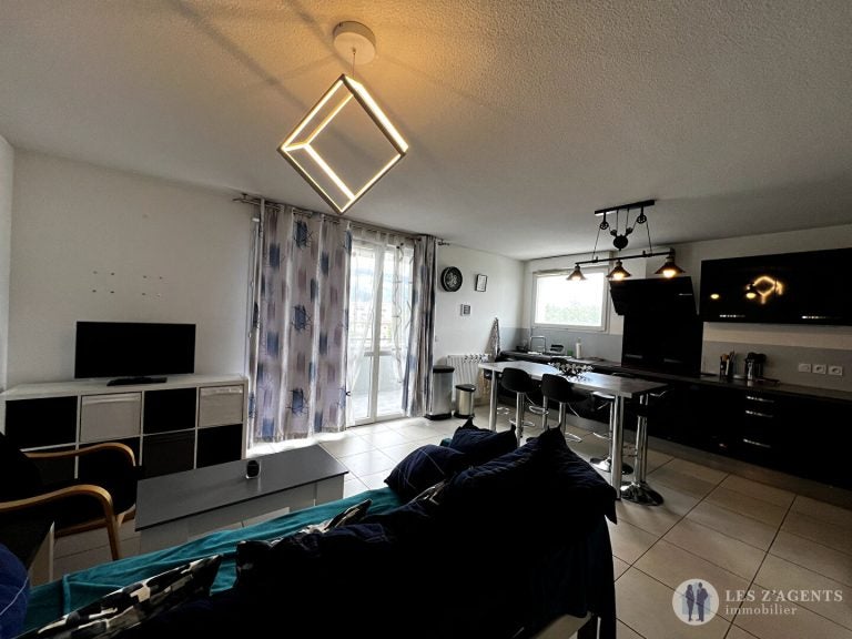 Flat Avenue des États Généraux in Échirolles