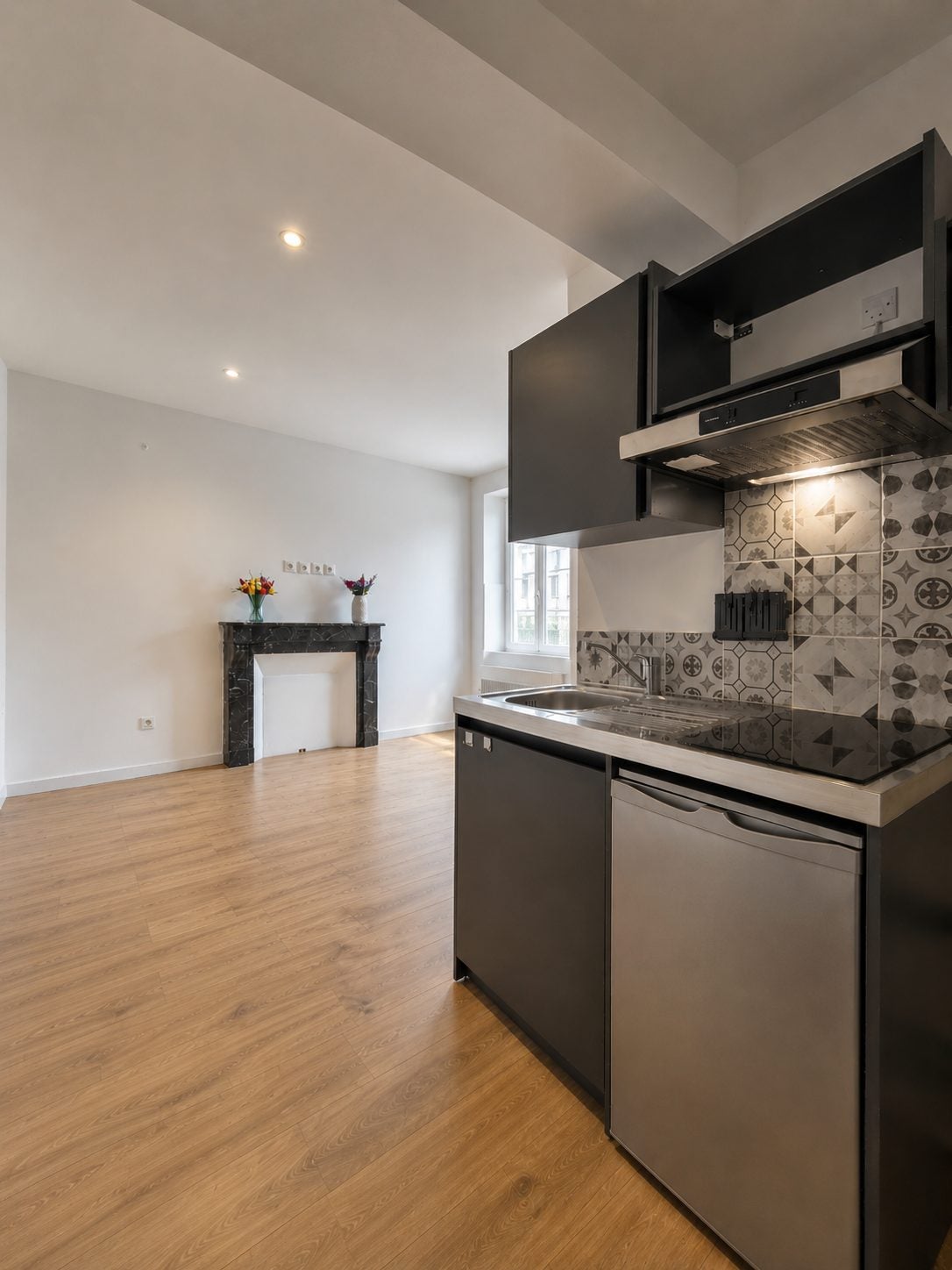 Flat Chemin du Charlemagne in Aloxe-Corton