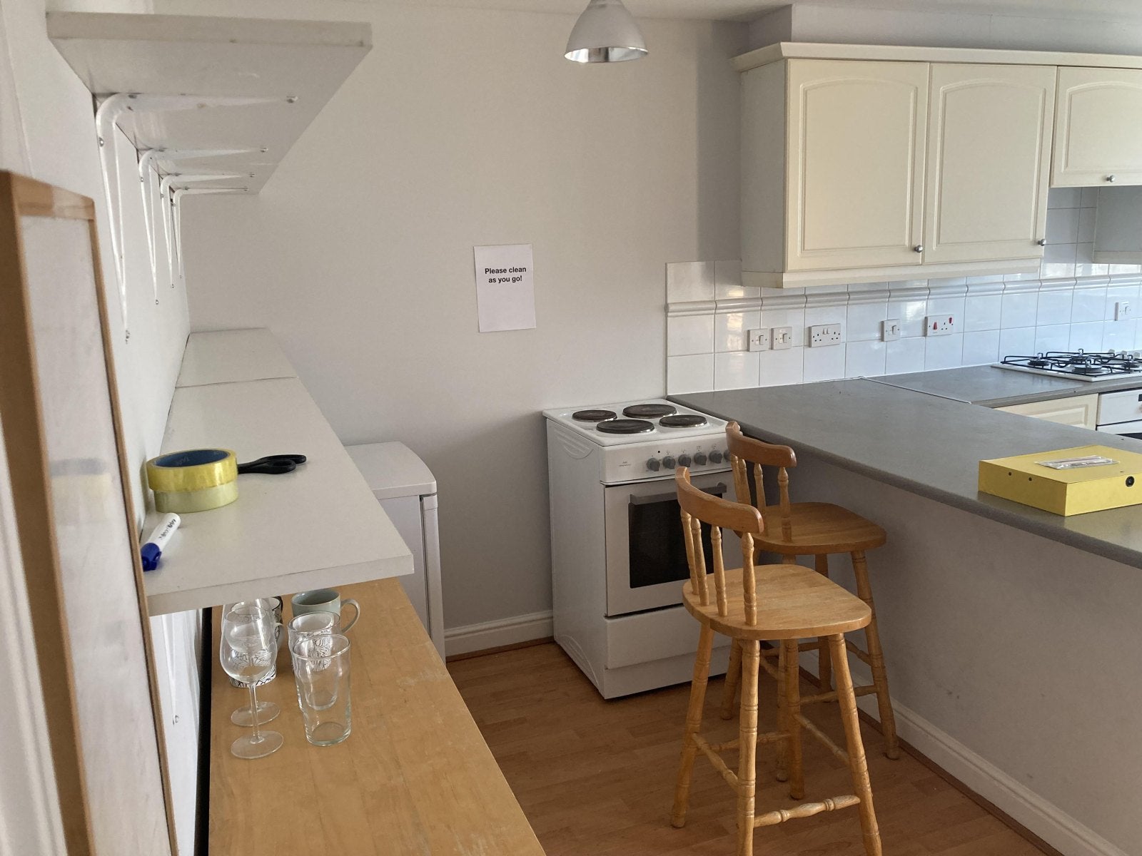Flat Aspen Grove in Rushmoor