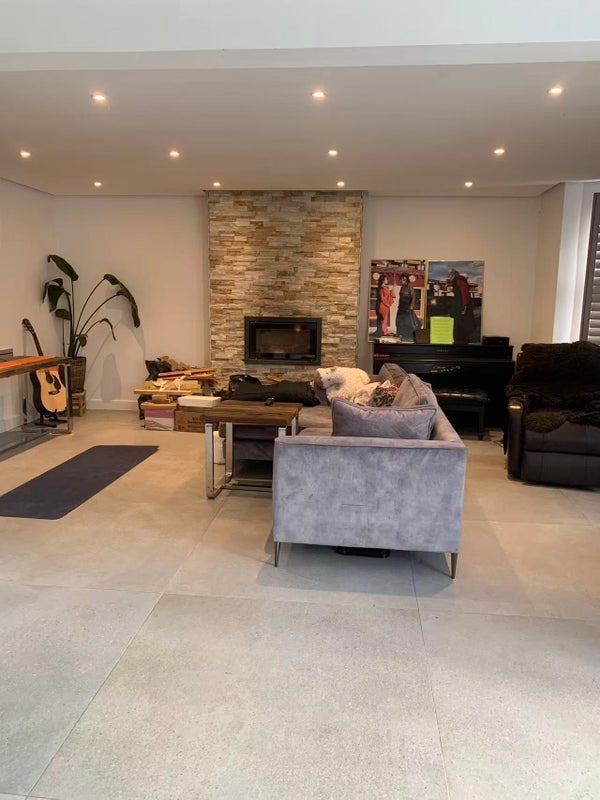 Room Grosvenor Road in Newcastle upon Tyne