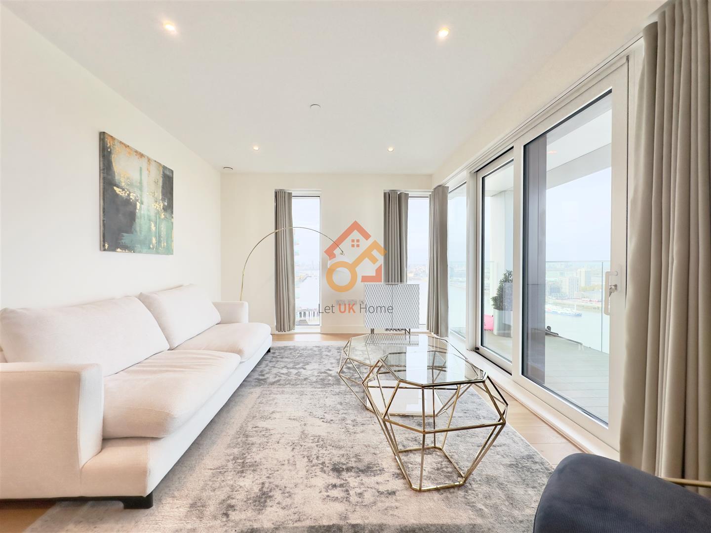 Flat Duke of Wellington Avenue in Greater London