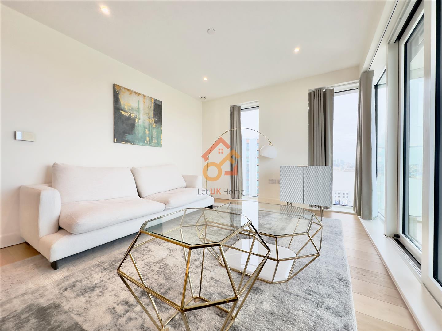 Flat Duke of Wellington Avenue in Greater London