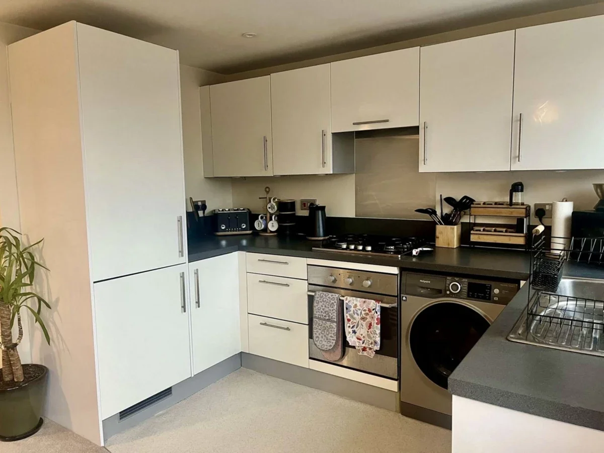 Flat Hatfield Road in St Albans