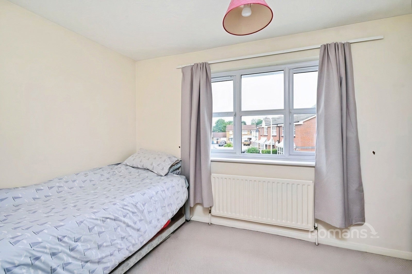 House Rose Gardens in Rushmoor