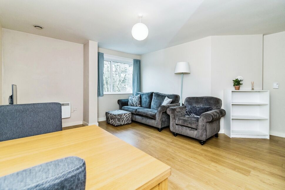 Flat Broadway in Salford