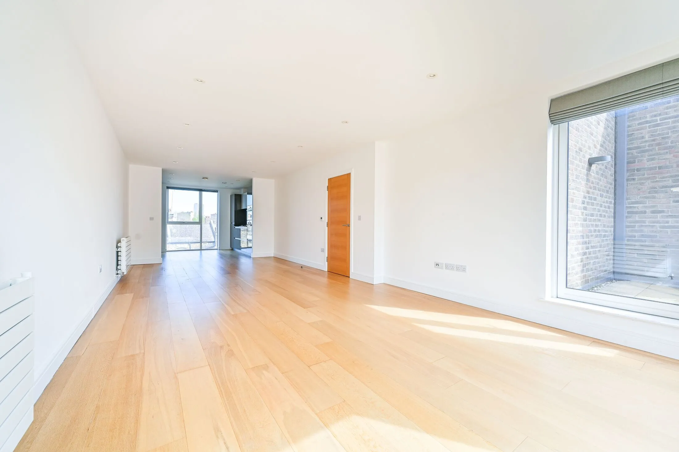 Flat Gideon Road in Greater London