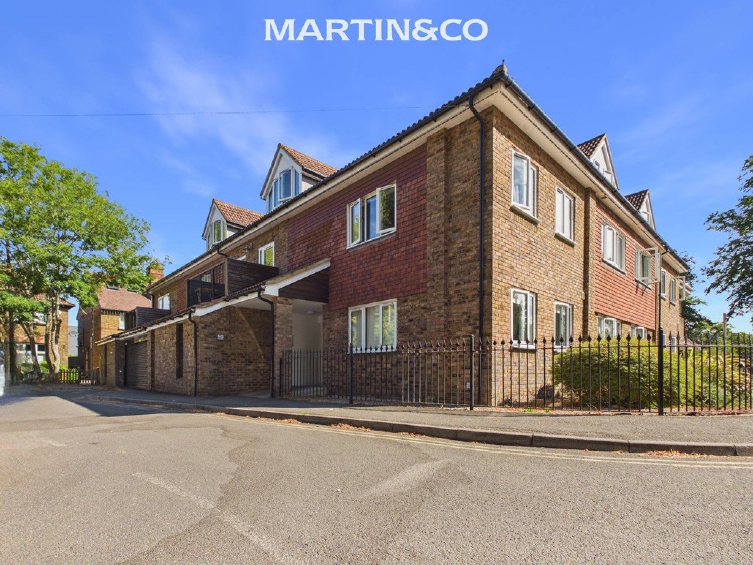Flat Leacroft in Borough of Spelthorne