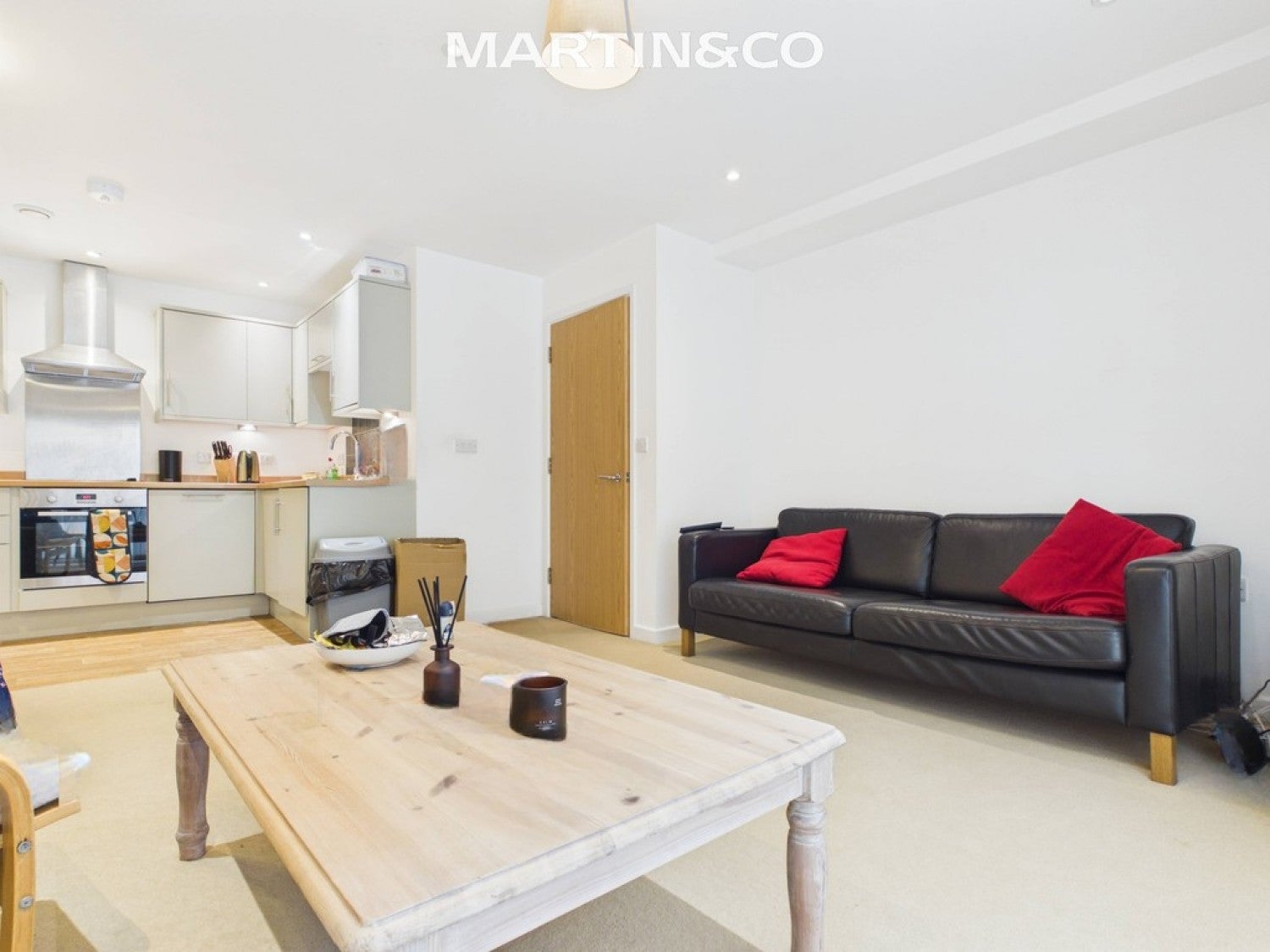 Flat Leacroft in Borough of Spelthorne