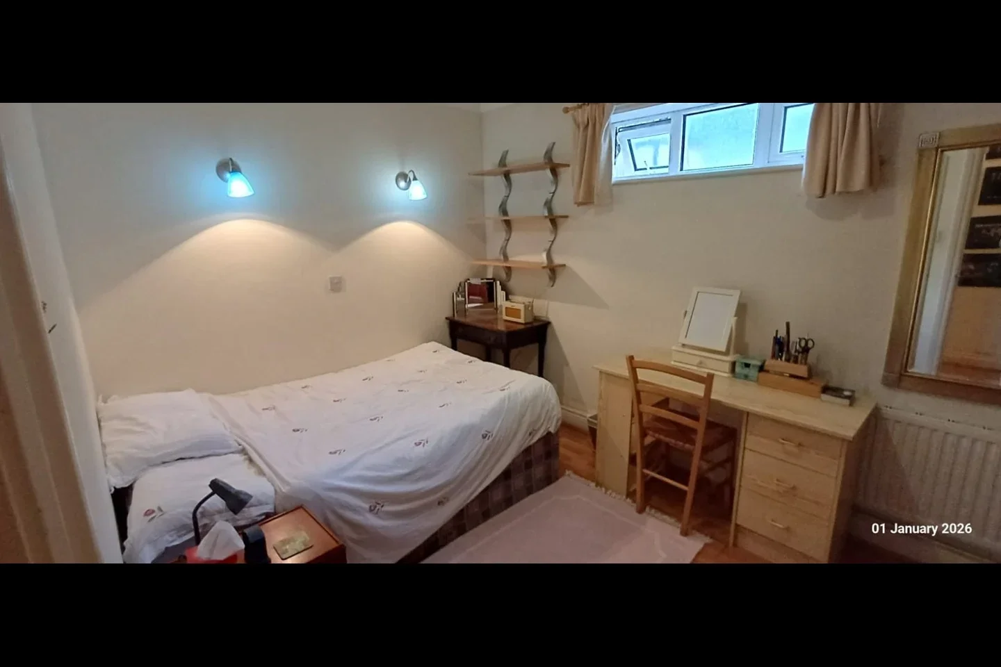 Room High Street in Greater London