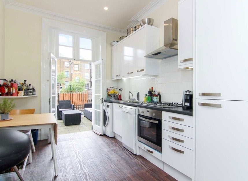 Flat Chepstow Road in City of Westminster