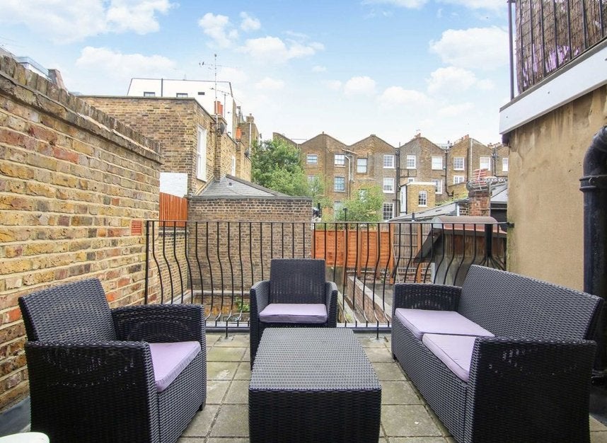 Flat Chepstow Road in City of Westminster