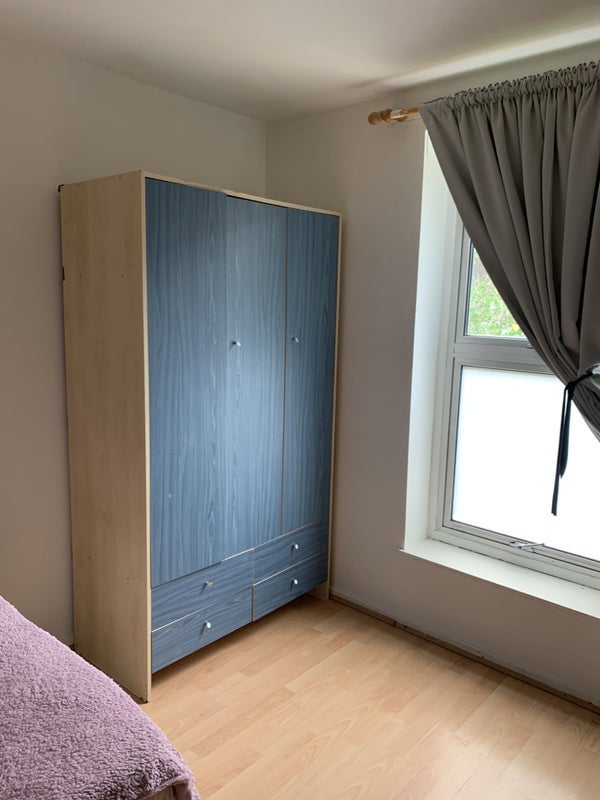 Room Evesham Walk in Greater London