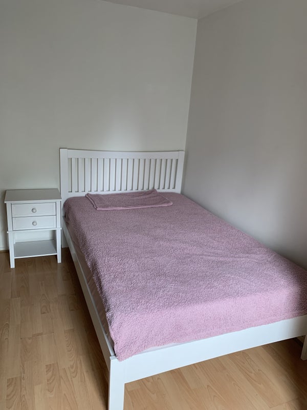 Room Evesham Walk in Greater London
