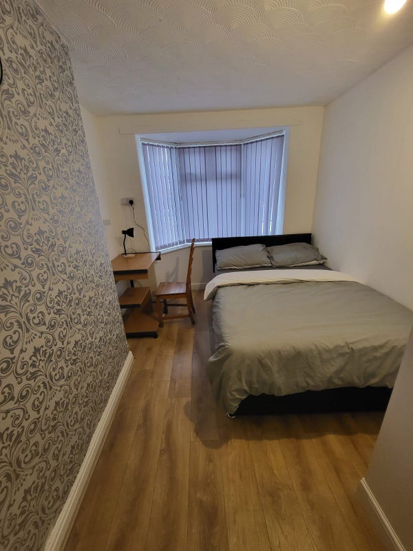 Room Gilbert Road in Whiston