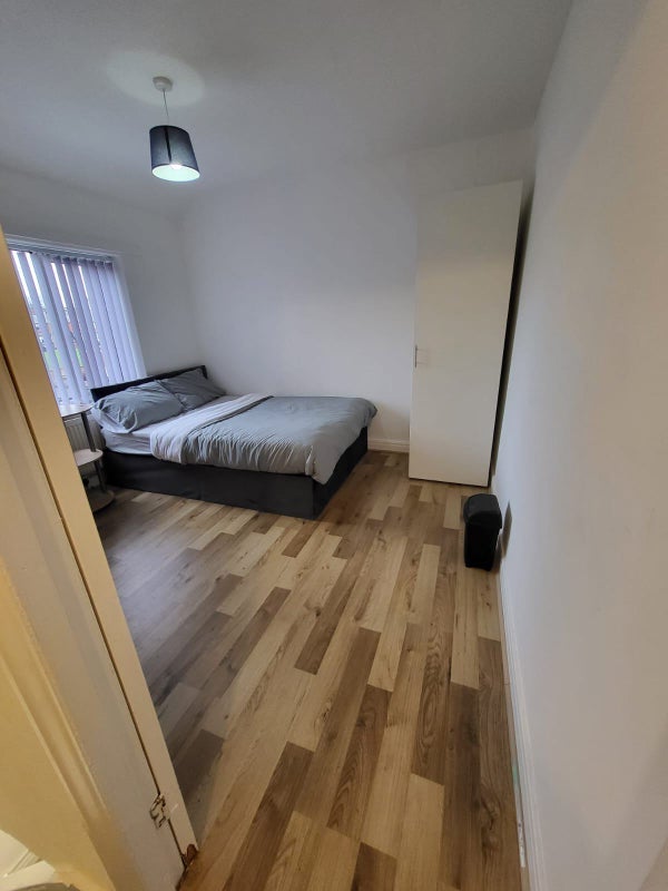 Room Gilbert Road in Whiston