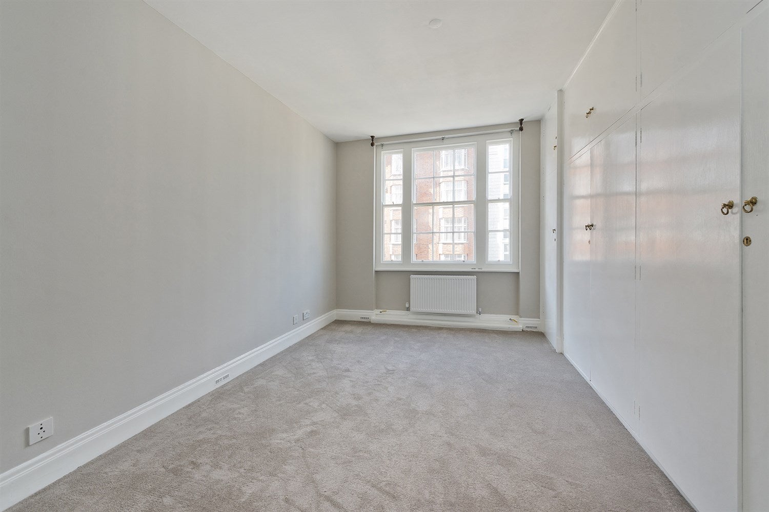 Flat Queensway in City of Westminster