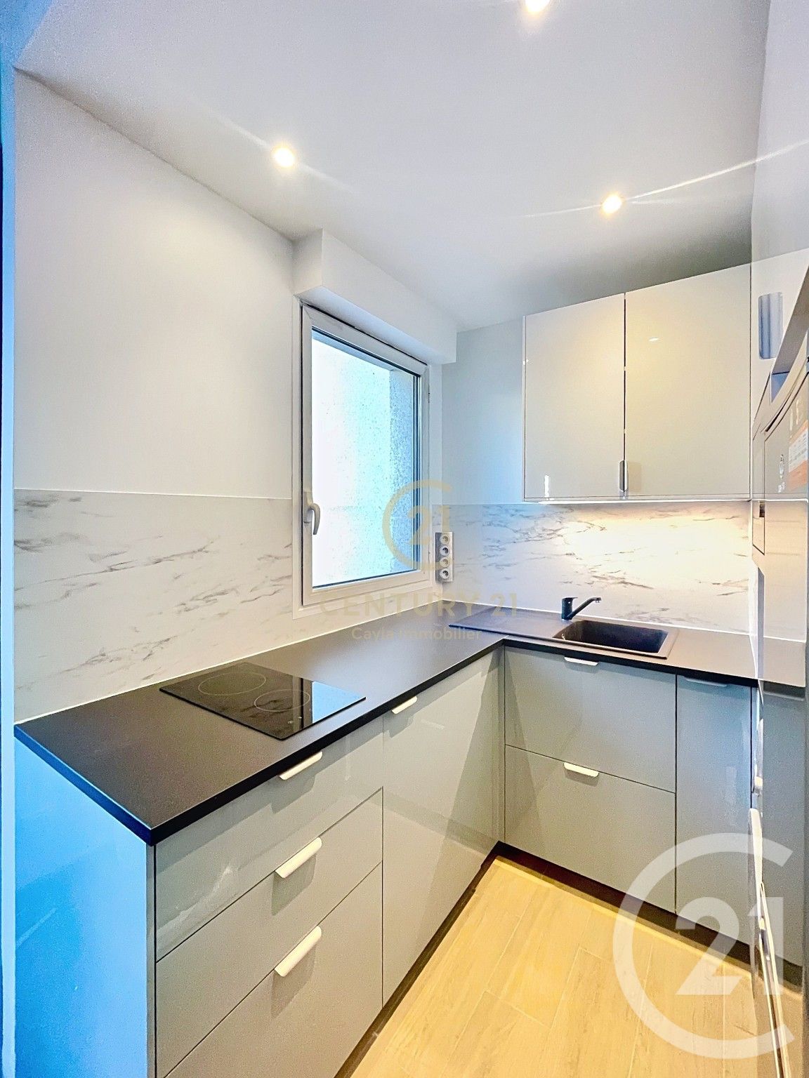 Flat Rue de l’Appel du 18 Juin in Puteaux