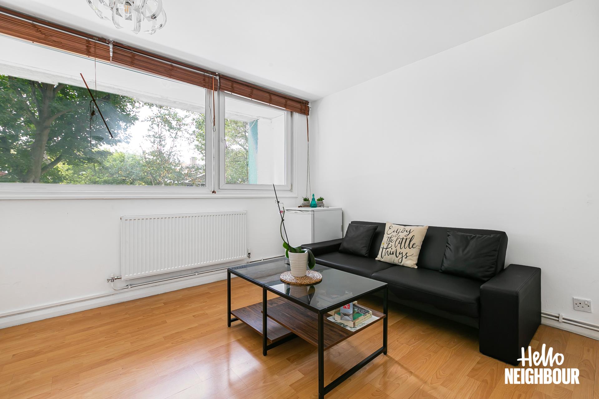 Flat Pardoner Street in Greater London