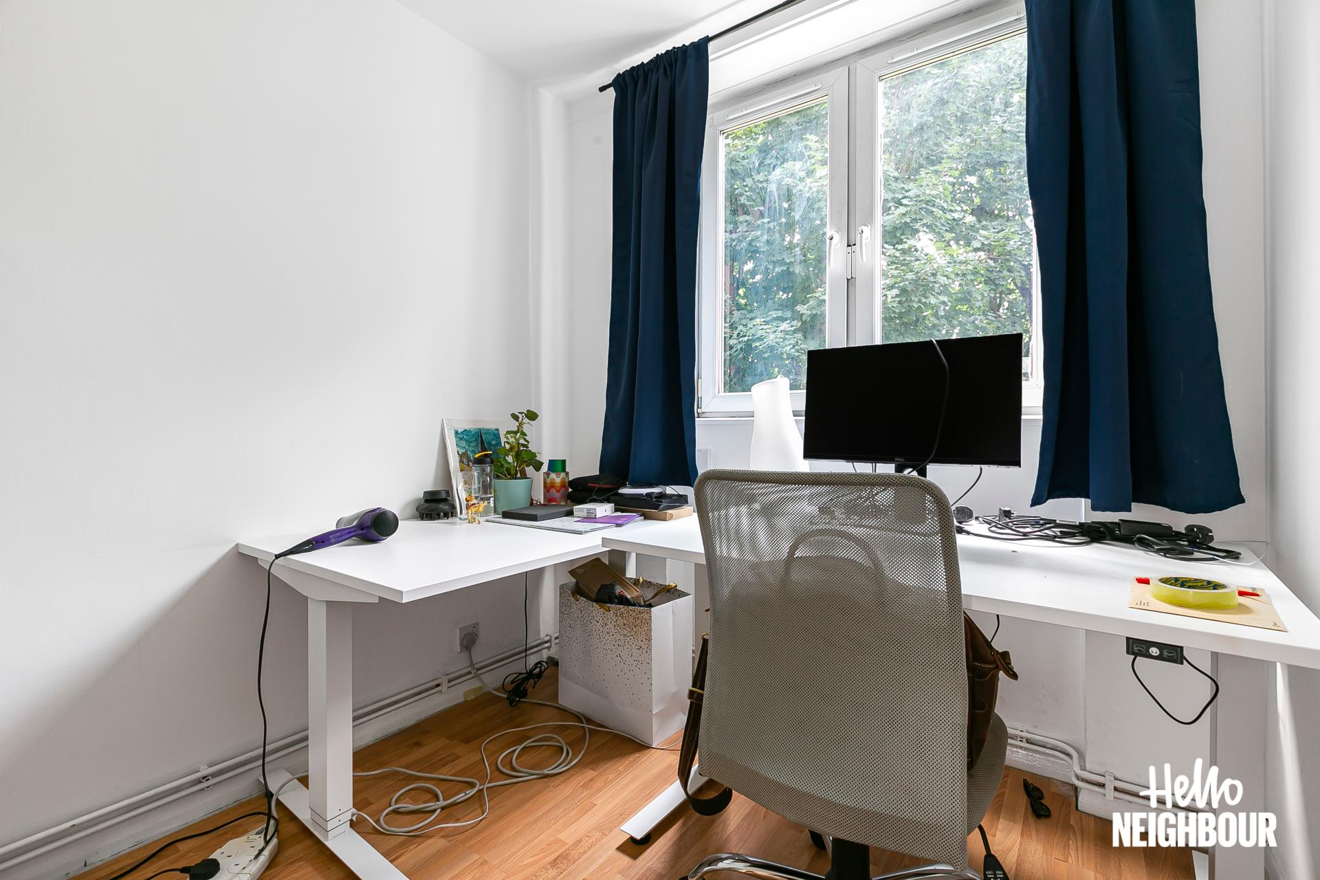 Flat Pardoner Street in Greater London