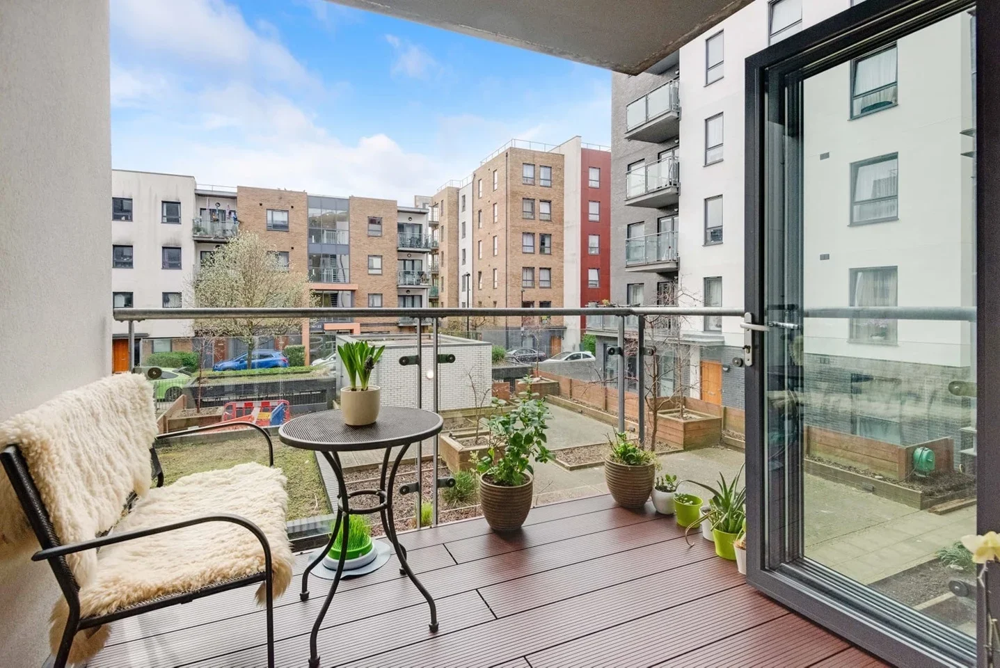 Flat All Saints Road in Greater London