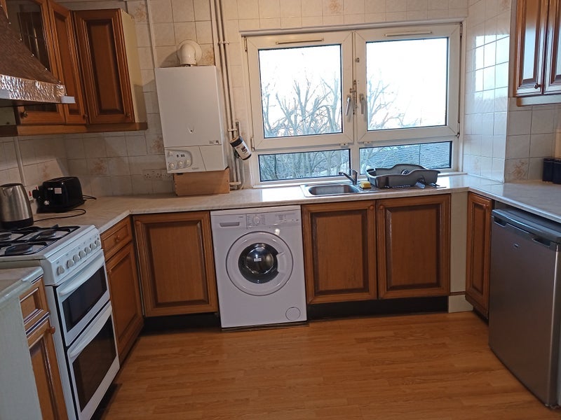 Room Stoford Close in Greater London