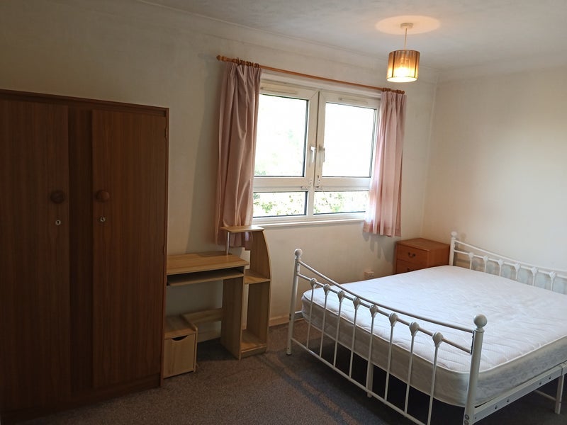 Room Stoford Close in Greater London