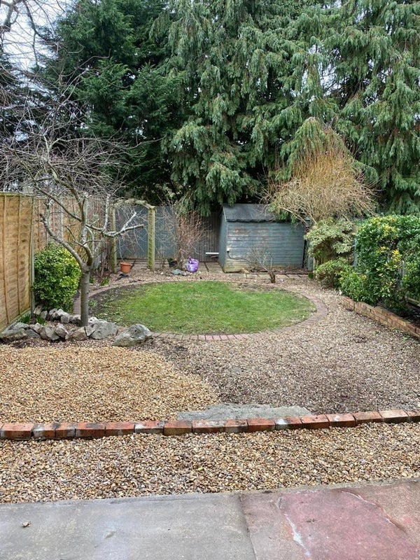 Room Westleigh Avenue in Greater London