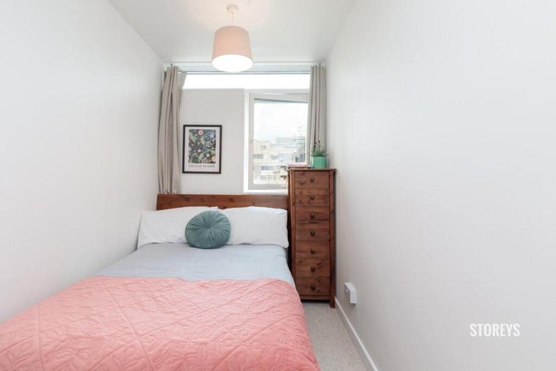 Flat Petticoat Square in City of London