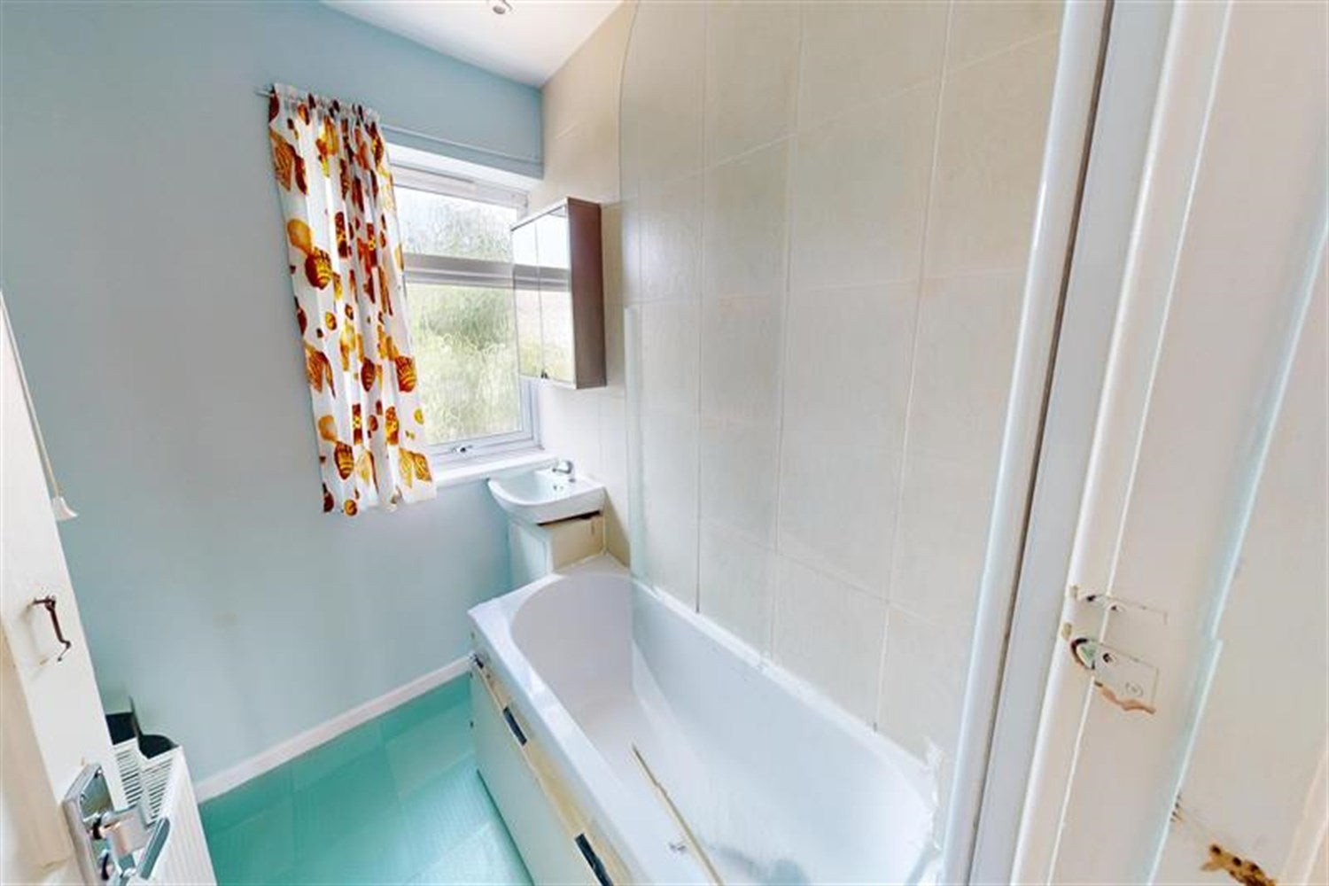 Flat Southwold Drive in Greater London