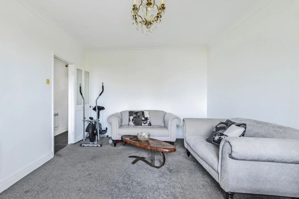 Flat London Road in Greater London