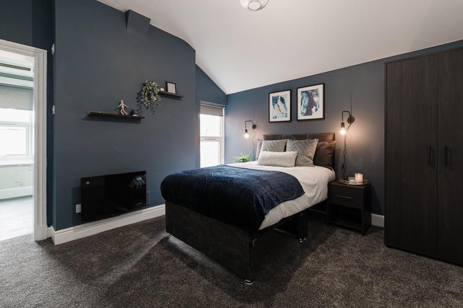 Room Wilson Patten Street in Warrington