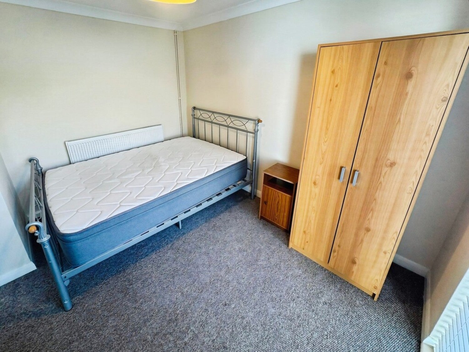House Brockenhurst Close in Canterbury