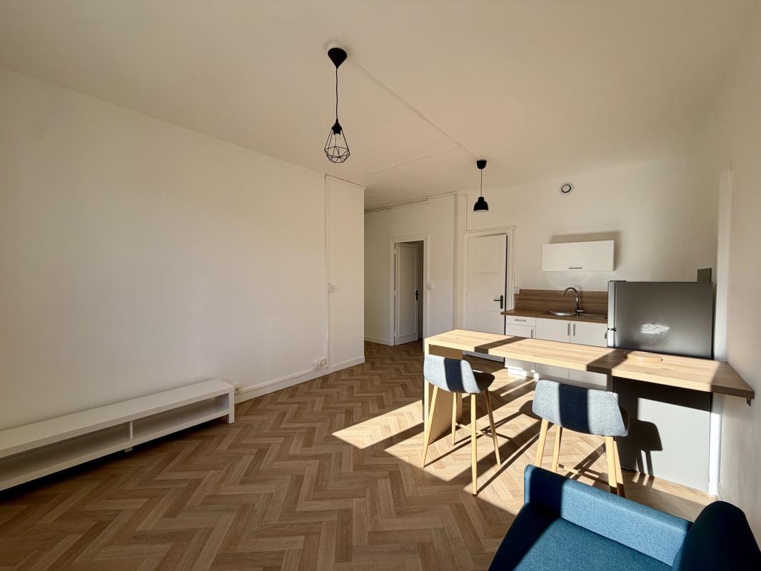 Appartement Rue Désiré Claude à Saint-Étienne