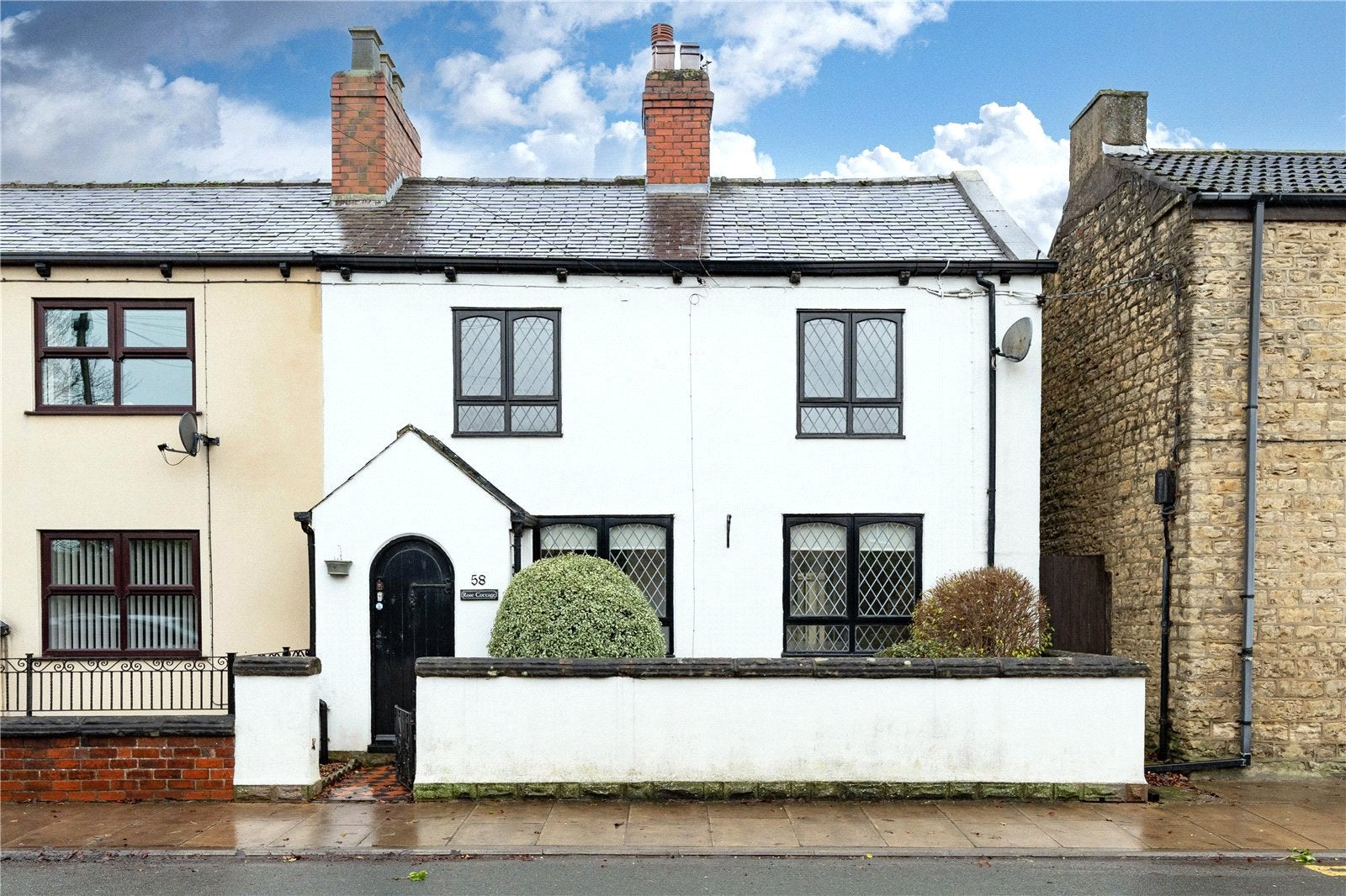 House Main Street in Leeds