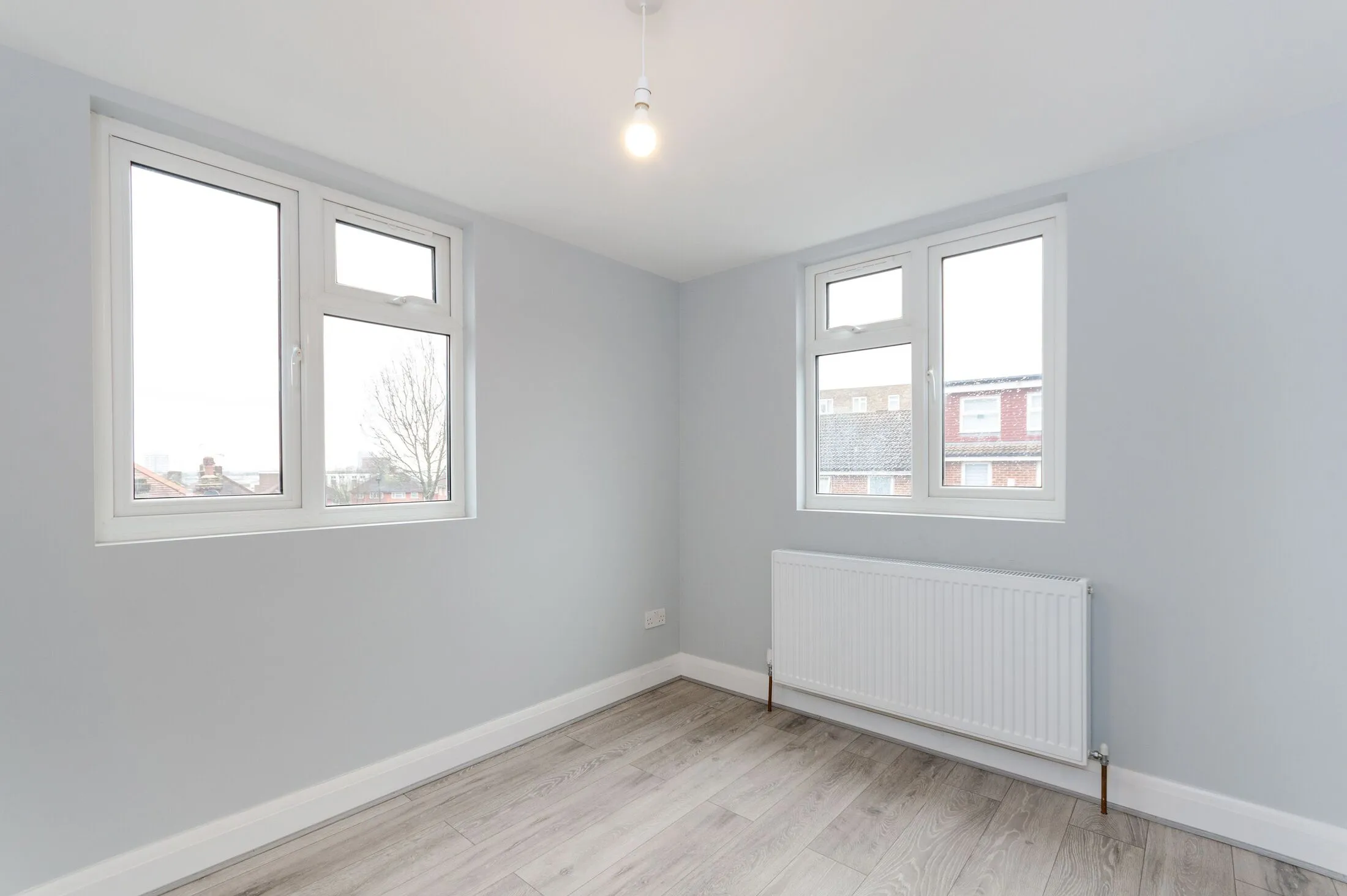 Flat Constance Road in Greater London