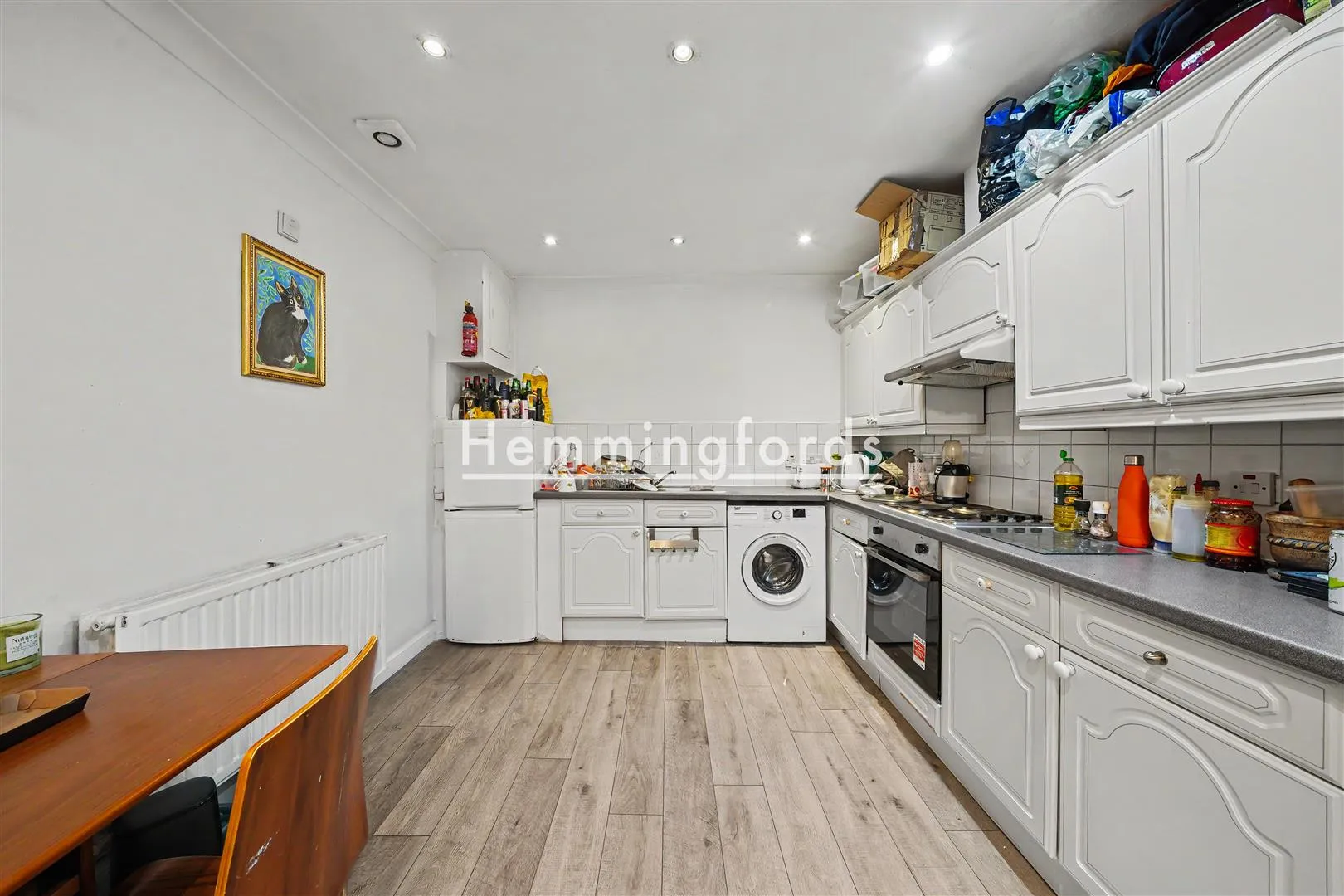 Flat Evering Road in Greater London