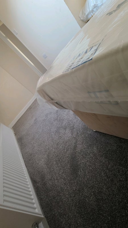 Room Warrenton Place in Bradford