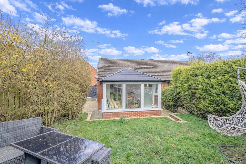 House Kingfisher Close in Leeds
