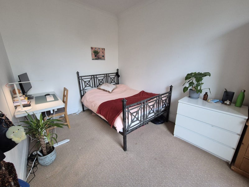 Flat Petherton Road in Greater London