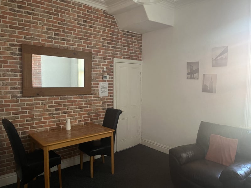 Room Plungington Road in Preston