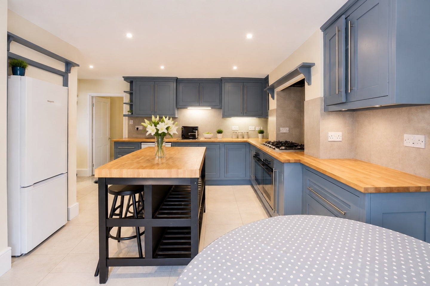 House Cassland Road in Greater London
