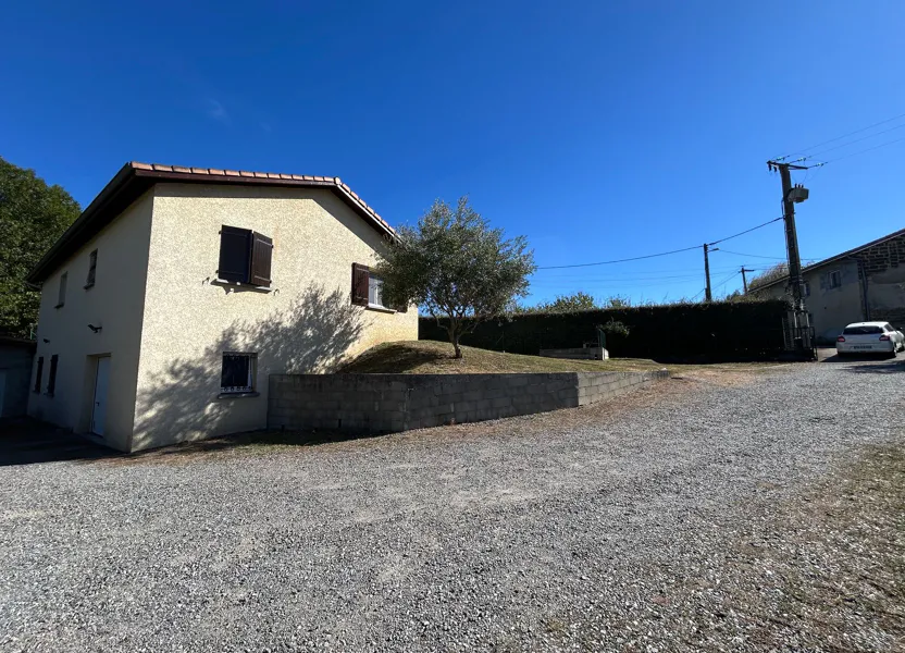 Maison Rue des Crès à Assieu