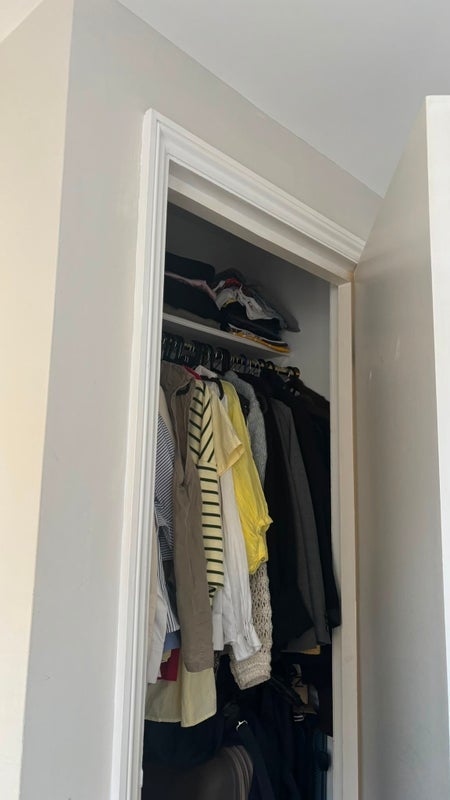 Room Pond Place in Greater London