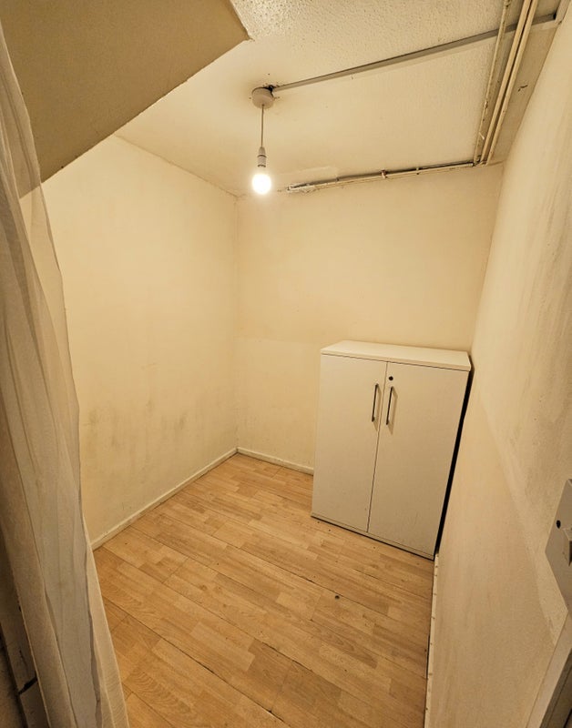 Flat Ida Road in Greater London