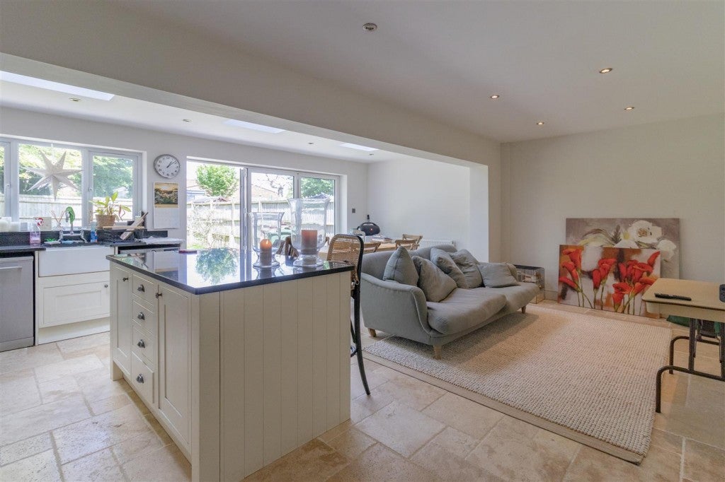 House Buckles Close in Cheltenham