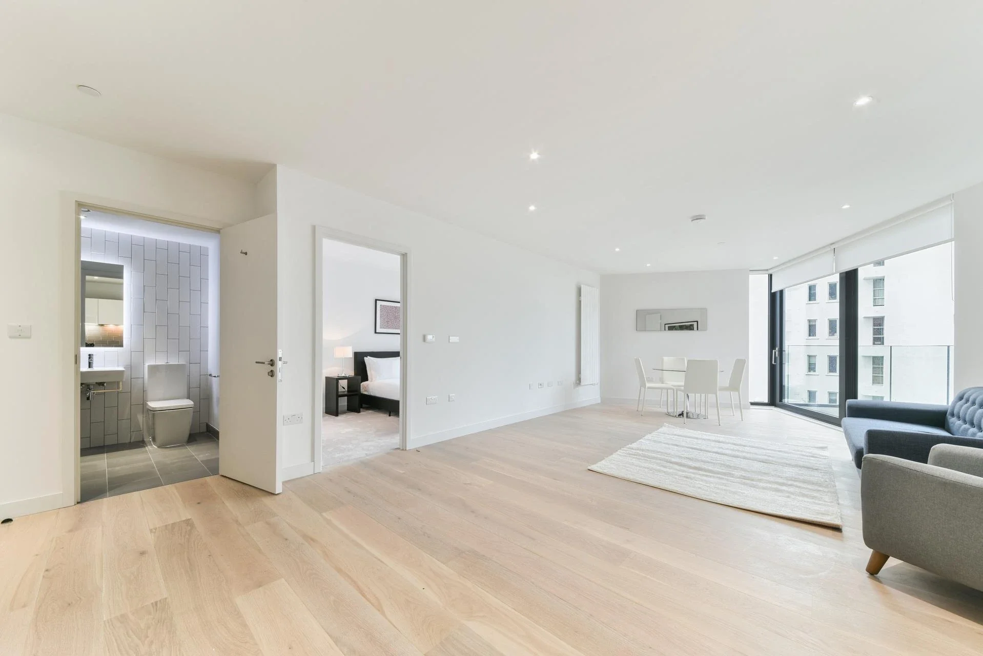 Flat Starboard Way in Greater London