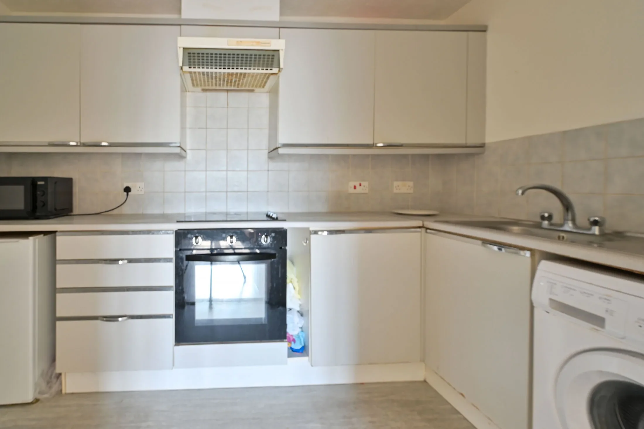 Flat Hallam Close in Watford